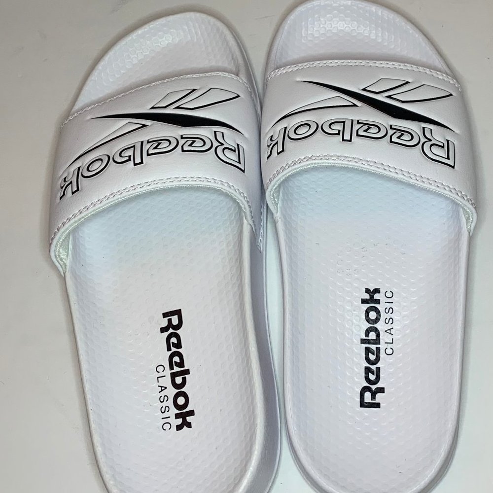White Sandal- Reebok slides Men's size 4 Women's 5
